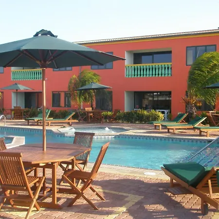 Del Rey Apartments